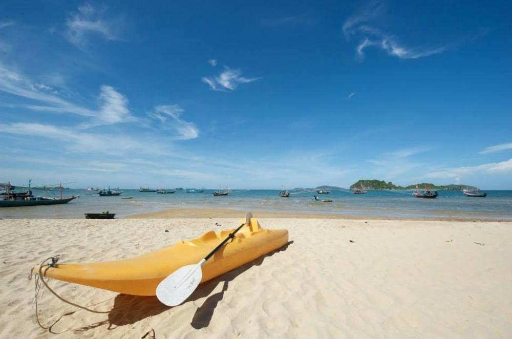 De Sea Almond Hotell Chumphon Exteriör bild