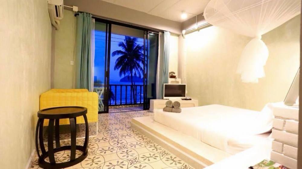 De Sea Almond Hotell Chumphon Exteriör bild